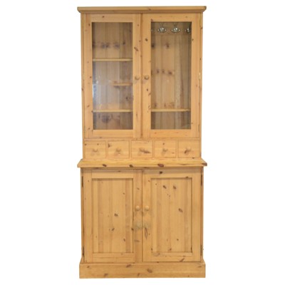 Lot 429 - Modern pine dresser