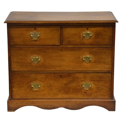 Lot 481 - Edwardian walnut chest of drawers