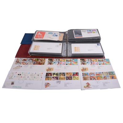 Lot 122 - GB Stamps: Collection of FDC's