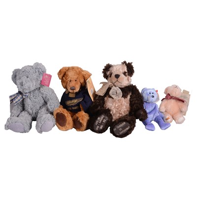 Lot 185 - Collection of modern collectors Teddy Bears