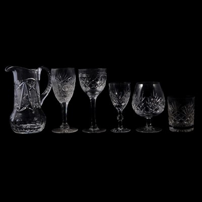 Lot 113A - Miscellaneous crystal stemware, inlcuding a harlequin set of wine glasses