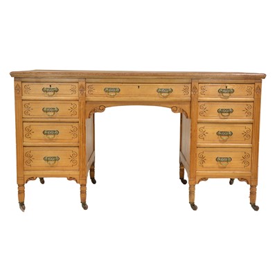 Lot 498 - Late Victorian oak desk