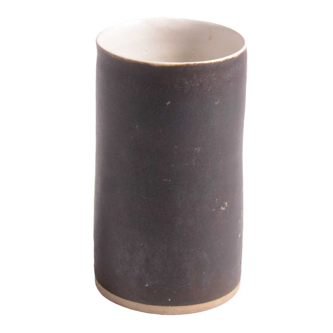 Lot 21 - Dame Lucie Rie (1902-1995), a cylindrical beaker vase