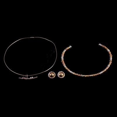 Lot 509 - Julia Beusch and John and Jane Watling - two necklaces and another pair of earrings.