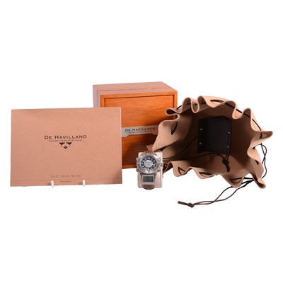 Lot 320 - De Havilland - a gentleman's DH-02 titanium quartz chronograph wristwatch.