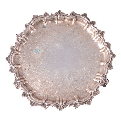 Lot 88 - George III style salver