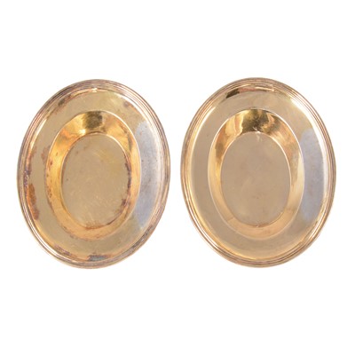Lot 89 - Pair of George III silver gilt oval dishes