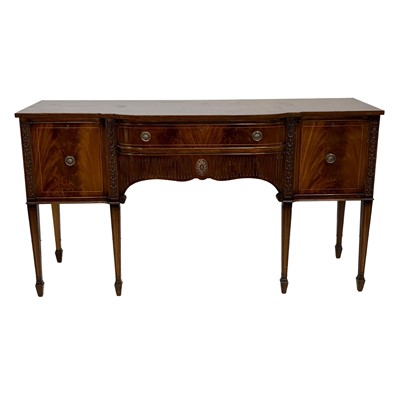 Lot 409 - Reproduction Hepplewhite style mahogany break-front sideboard