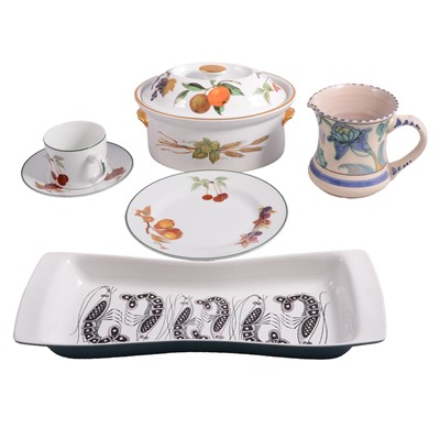 Lot 117 - Three boxes of decorative and household ceramics