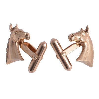 Lot 165 - Rosemary Hetherington - Sculpture to Wear, Equestrian interest, pair of cufflinks.