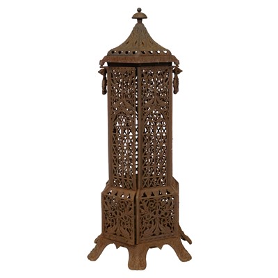Lot 538 - Cast iron heater