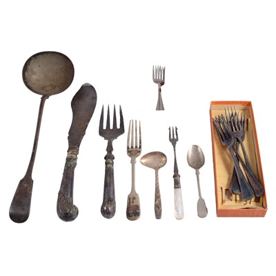 Lot 95 - Quantity of silver-plated loose cutlery