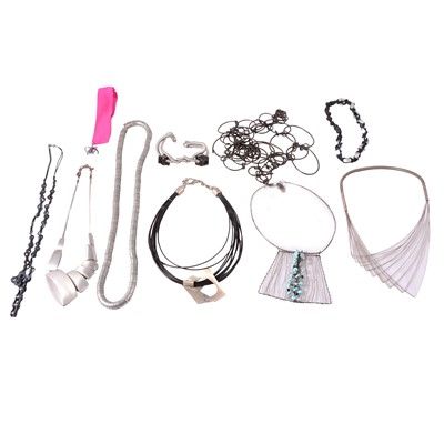 Lot 376 - A collection of brutalist and similar jewellery.