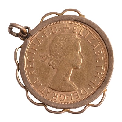 Lot 131 - A Gold Full Sovereign Coin pendant.