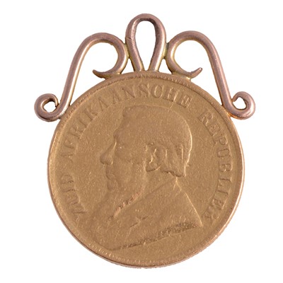 Lot 136 - A Gold Coin pendant with soldered top.