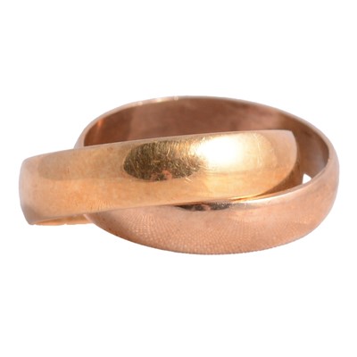 Lot 119 - Two interconnected weddings bands.