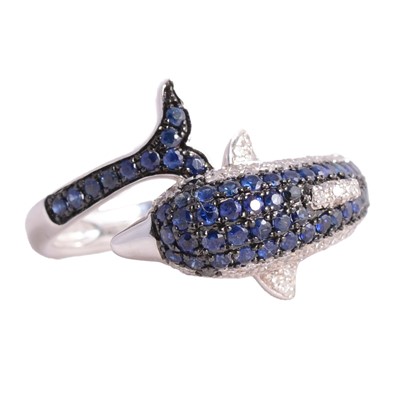 Lot 153 - Effy - Seaside collection sapphire and diamond dolphin ring.