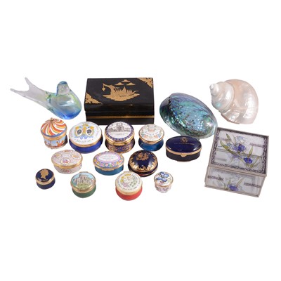 Lot 61 - Collection of Halcyon Days and similar enamel boxes; and other items