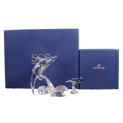 Lot 83 - Swarovski Crystal Humpback Whale 'Paikea' with wave title plaque #1095228, plus a young whale