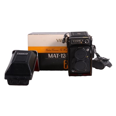 Lot 103 - Yashica Mat-124 G