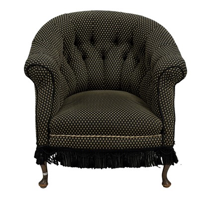Lot 362 - Victorian tub chair