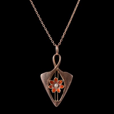 Lot 203 - An Art Nouveau floral pendant on a chain.