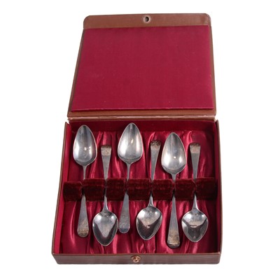 Lot 172 - Set of six George III silver teaspoons