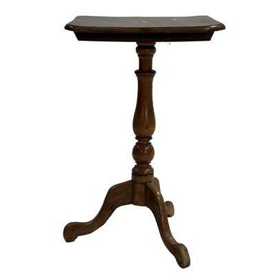 Lot 282 - Victorian tripod table