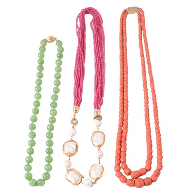 Lot 277 - A ruby coloured bead and pearl necklace, a coral bead necklace, and a jade bead necklace.