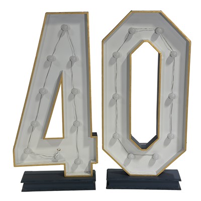 Lot 318 - '40' light up sign