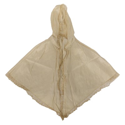 Lot 32 - Lace-edged linen cap, a cap shawl, purse and cuff