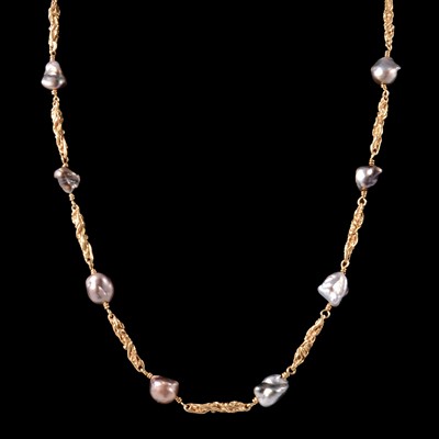 Lot 234 - A baroque pearl and yellow metal necklace.