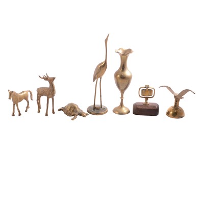 Lot 89 - Box of brassware including horse brasses and animals