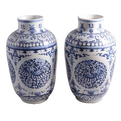 Lot 3 - Pair of Chinese blue and white vases