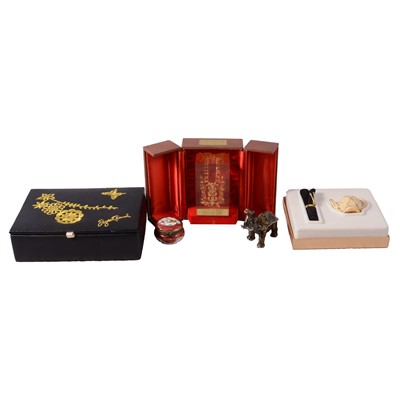 Lot 129 - Glass scent bottles, solid perfume pots, novelty clocks, and other colleactables.