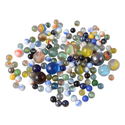 Lot 135 - Small collection of glass marbles