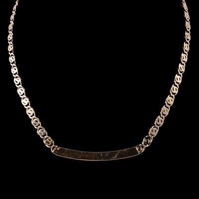 Lot 222 - A 9 carat yellow gold chain link necklace with bar to front.