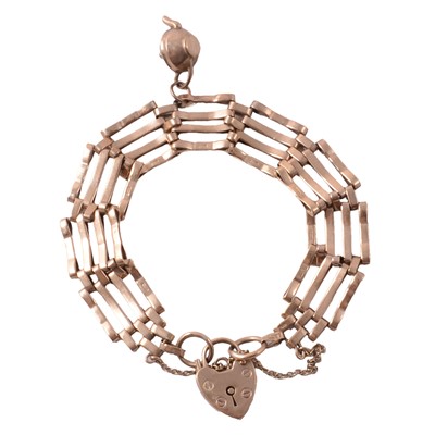Lot 176 - A 9 carat yellow gold gate link bracelet with padlock fastener.