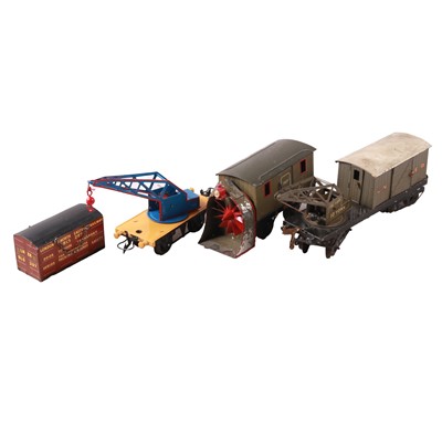 Lot 66 - Hornby, a small quantity of O gauge model railway