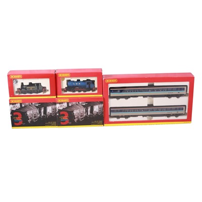 Lot 103 - Hornby (China), assorted OO gauge model railway