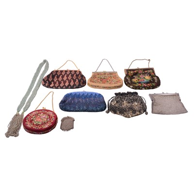 Lot 482 - A collection of vintage bags, gloves, and 1920s beaded belt / sautoir.