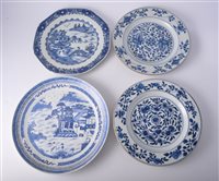 Lot 11 - Chinese export porcelain blue and white plate,...