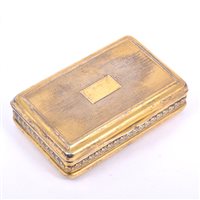 Lot 63 - George III silver gilt snuff box, John Shaw,...