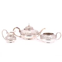 Lot 89 - Edwardian silver three-piece teaset, Thomas...
