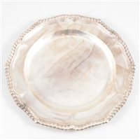Lot 71 - George III silver dinner plate, John Parker & Edward Wakelin, London, 1774.