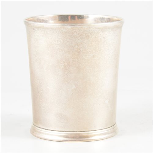 Lot 82 - George III sliver beaker, Charles Wright, London, 1774.