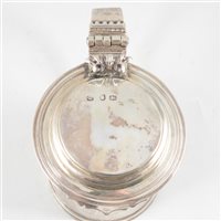 Lot 84 - James II silver tankard, maker's mark three pelicans in a shield (?), London 1685, with replaced lid