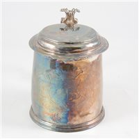 Lot 106 - James II silver tankard, indistinct maker's mark, London, 1685.