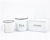 Lot 188 - A collection of vintage enamel kitchenalia