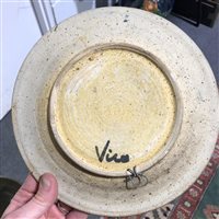 Lot 93 - A collection of studio pottery